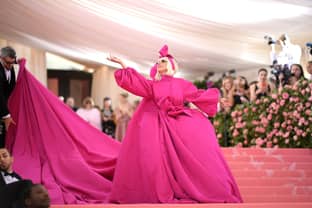 Lady Gaga se roba el show en la gala del Met en Nueva York