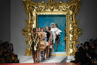 Mailänder Fashion Week: Moschino macht den Laufsteg zum Museum