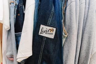 Levi Strauss hires new human resources chief, offers paid leave benefits
