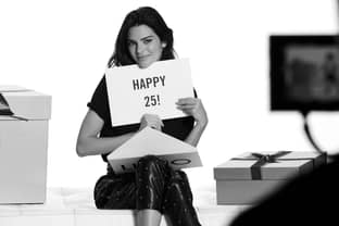 "LIU JO en Kendall Jenner vieren samen hun 25ste verjaardag"