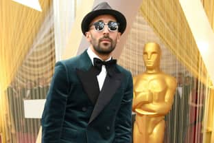 Bonbonrosa und schlichtes Schwarz: Trends vom roten Teppich der Oscars