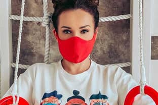 Анфису Чехову затравили за продажу футболок с коронавирусом