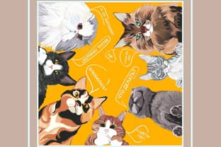 Российские художники разработали дизайн платка на тему мемов с котами