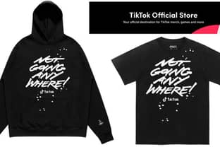 TikTok запустил онлайн-магазин, где продает вещи с надписью "Никуда не уйду"