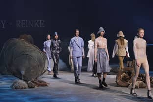 Mit Angeln und Tanz: Berliner Fashion Week geht weiter