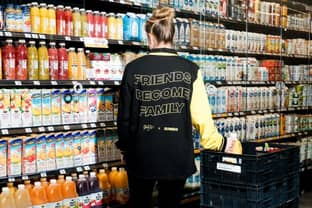 Supermarktshirt meets streetwear: Ninetyfour ontwerpt limited edition werkpolo voor Jumbo