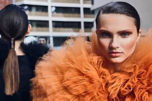 Vidéo: La collection SS22 de Nastya Nekrasova à Mercedes-Benz Fashion Week