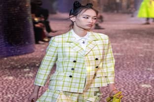 Показ Christian Dior в Шанхае посетила тысяча зрителей