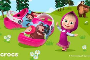 Crocs выпустил сабо с героями мультфильма "Маша и Медведь"