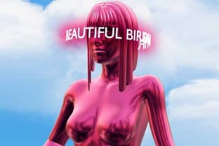 Российский бренд сумок Beautiful Birds провел 3D показ