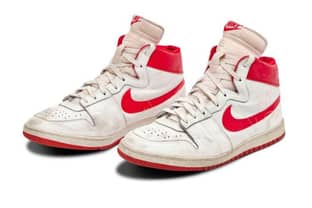 Кроссовки Майкла Джордана проданы на аукционе за рекордные 1,47 миллиона долларов