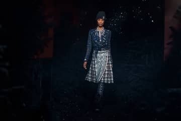 Video: Chanel FW21 collection at PFW