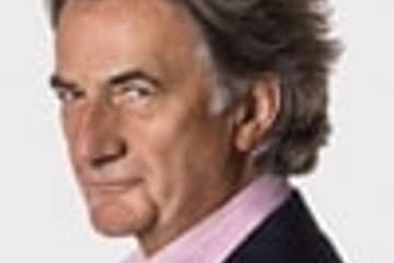 Sir Paul Smith to receive Outstanding Achievement Award