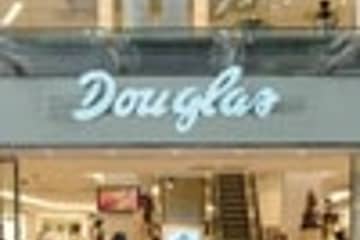 Douglas steigert Umsatz und Gewinn