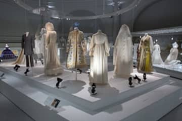 V&A Wedding Dresses 1775-2014