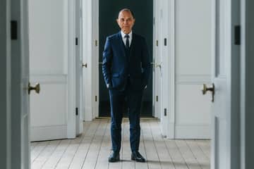 Designer Jimmy Choo launches new fashion academy in London