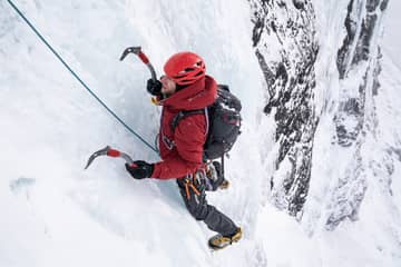 Slam Jam geht mit Klättermusen bergsteigen 