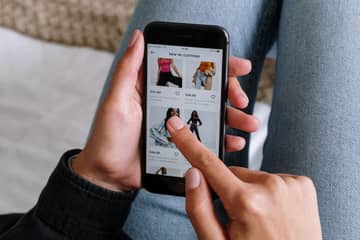 BeCommerce: ‘Belgen spenderen meer online, vooral kleding en schoenen populair’