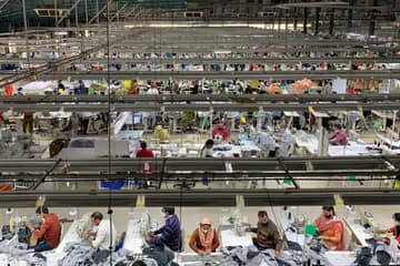 Good Fashion Fund zet krabbel onder eerste contract: nieuwe machines voor Indiase kledingfabriek