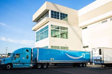 Amazon nimmt neues Logistikzentrum in Hof in Betrieb