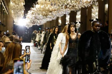 Video: Louis Vuitton SS22 op Paris Fashion Week