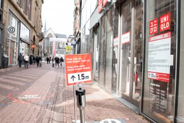 Nederland maakt weg vrij voor coronapas in winkels