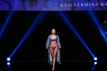 Vídeo: Colección SS22 de Guillermina Baeza en la GCSW