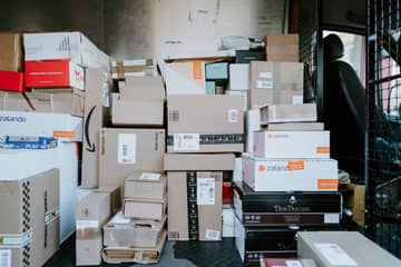 Belgische ‘pakjeswet’ goedgekeurd - betere omstandigheden voor pakketbezorgers