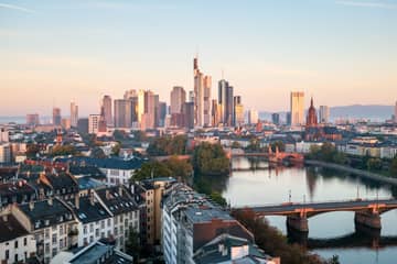 Frankfurt führt 2G-Bändchen zum Shoppen ein