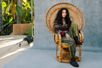 Ugg launcht Kampagne mit Pop-Ikone Cher
