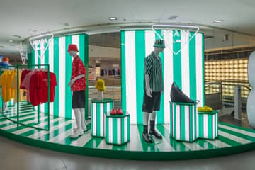 Prada inaugure son pop-up store « Prada Tropico » aux Galeries Lafayette Haussmann 