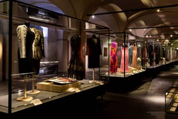 Al Museo del Tessuto di Prato è in mostra il Novecento elegante
