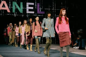 Video: Chanel FW22 collection at Paris Fashion Week