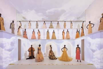 Au 30 Montaigne, la Galerie Dior dévoile le riche héritage de la maison française