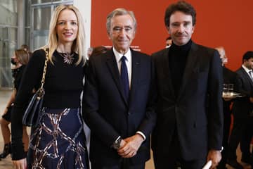 Le Français Bernard Arnault et sa famille en tête du classement Forbes des plus grandes fortunes mondiales