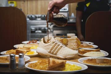 Adidas schmeißt das Waffeleisen an – Kooperation mit Fast-Food-Kette Waffle House
