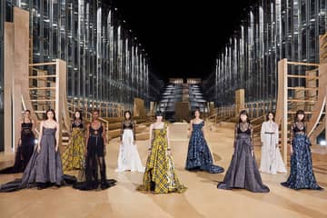 Video: Dior fall 2022 show