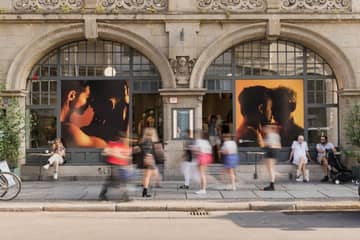H&M Mitte Garten und ausgewählte H&M Group Marken richten Fotoausstellung #VisibleLove aus
