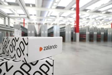 Zalando's Q2 sales drop, expects recovery in H2