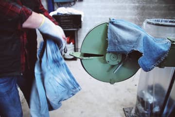 Podcast: Het grote plan om recycling van kleding in Nederland te verbeteren