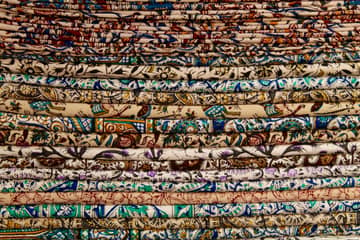 Restitution de 76 foulards Hermès volés au Musée de l'impression sur étoffes
