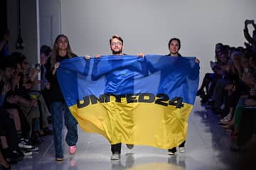 Fashion Week de Londres : des stylistes ukrainiens défilent malgré la guerre