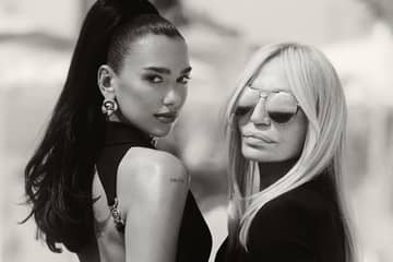 Dua Lipa y Donatella Versace codiseñan una colección cápsula