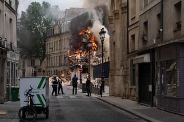 ‘Tientallen gewonden bij explosie Parijse mode-opleiding’