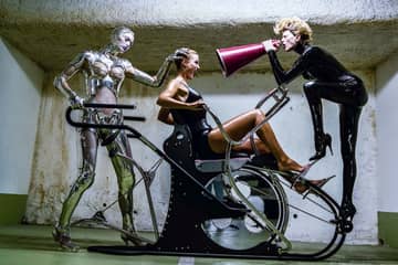 Grote overzichtstentoonstelling over modefotograaf Helmut Newton komt naar Spanje 