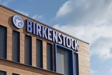 Birkenstock: Ipo per raccogliere fino a 1,58 miliardi di dollari