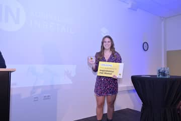 TMO-student Céline de Jong is de winnares van de INretail Award 2023: ‘problemen oplossen vind ik het leukst’