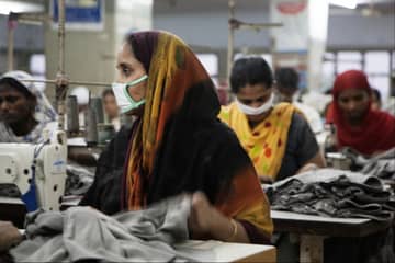 Bangladesh : le secteur du textile toujours mobilisé, Washington appelle à faire un geste 