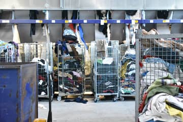 Kleidung, Schuhe und DVD-Player: Besuch in einer niederländischen Textilrecyclinganlage