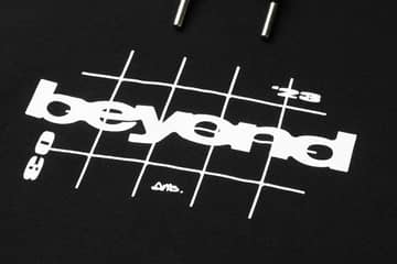 Phygital Fashion uit Amsterdam: tech studio Beyond.Studio lanceert hoodies met fysieke en digitale elementen